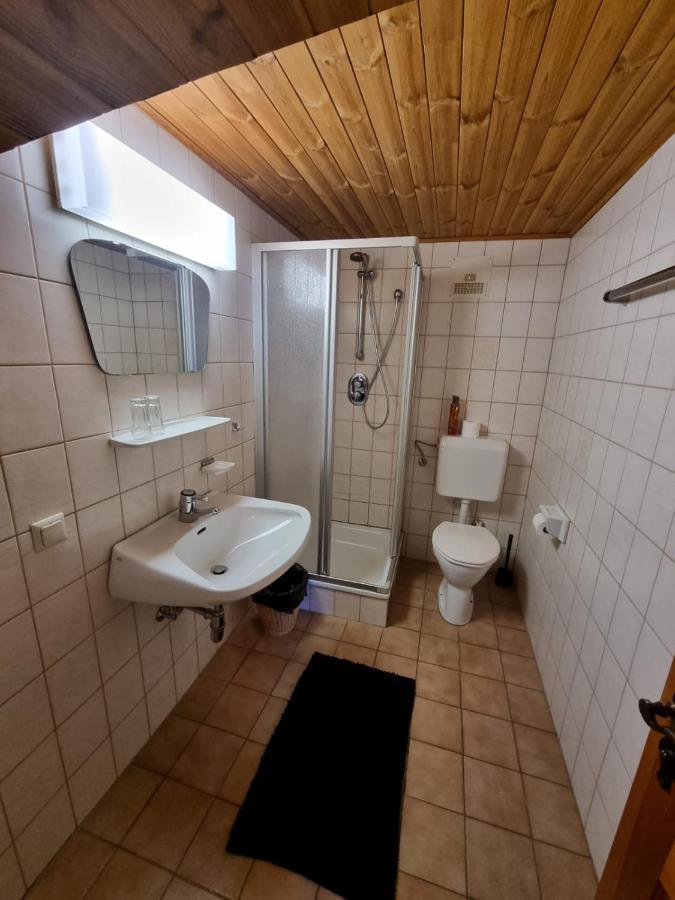 Gasthof Kirchenwirt Gnesau Kültér fotó