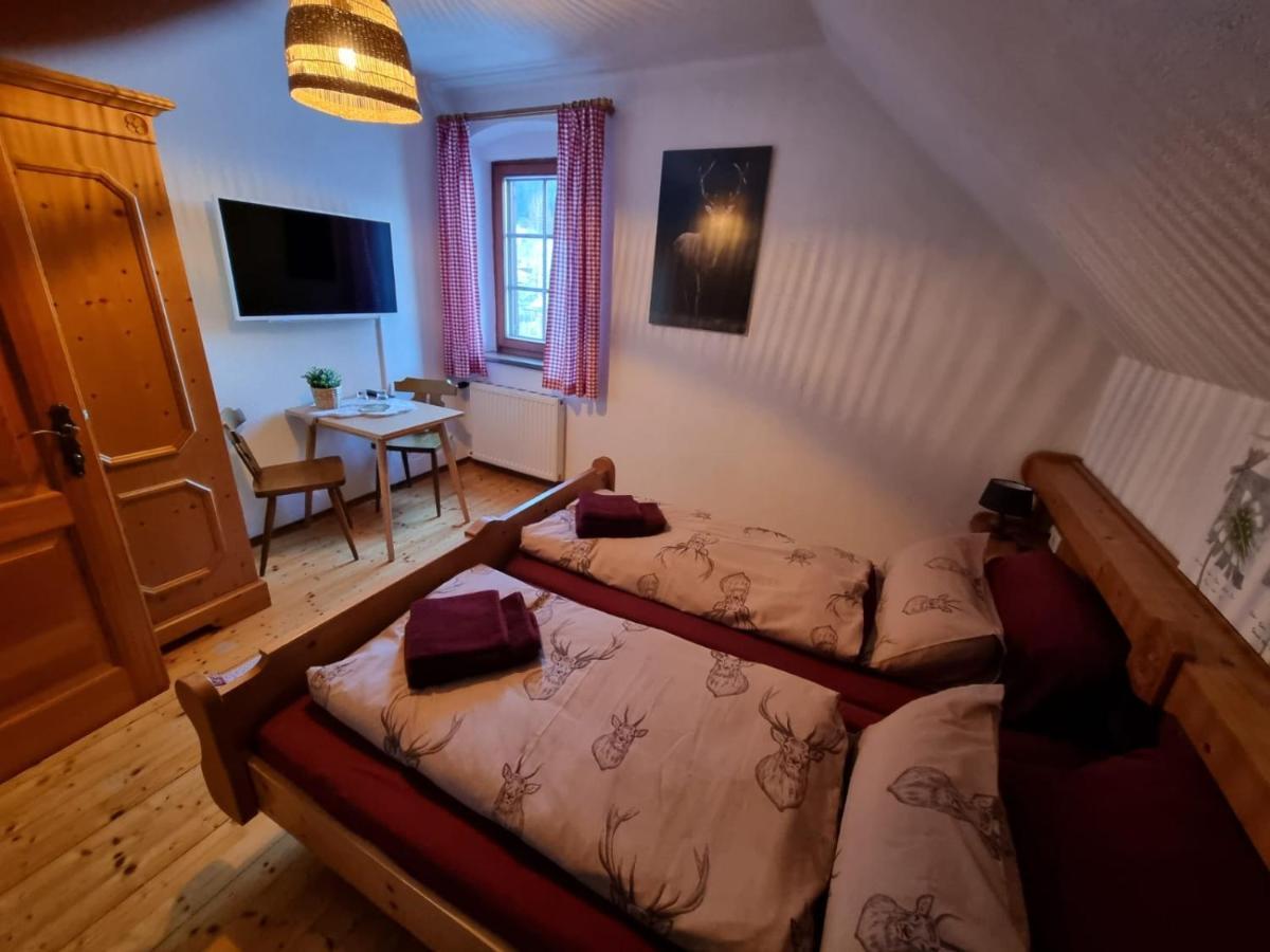 Gasthof Kirchenwirt Gnesau Kültér fotó