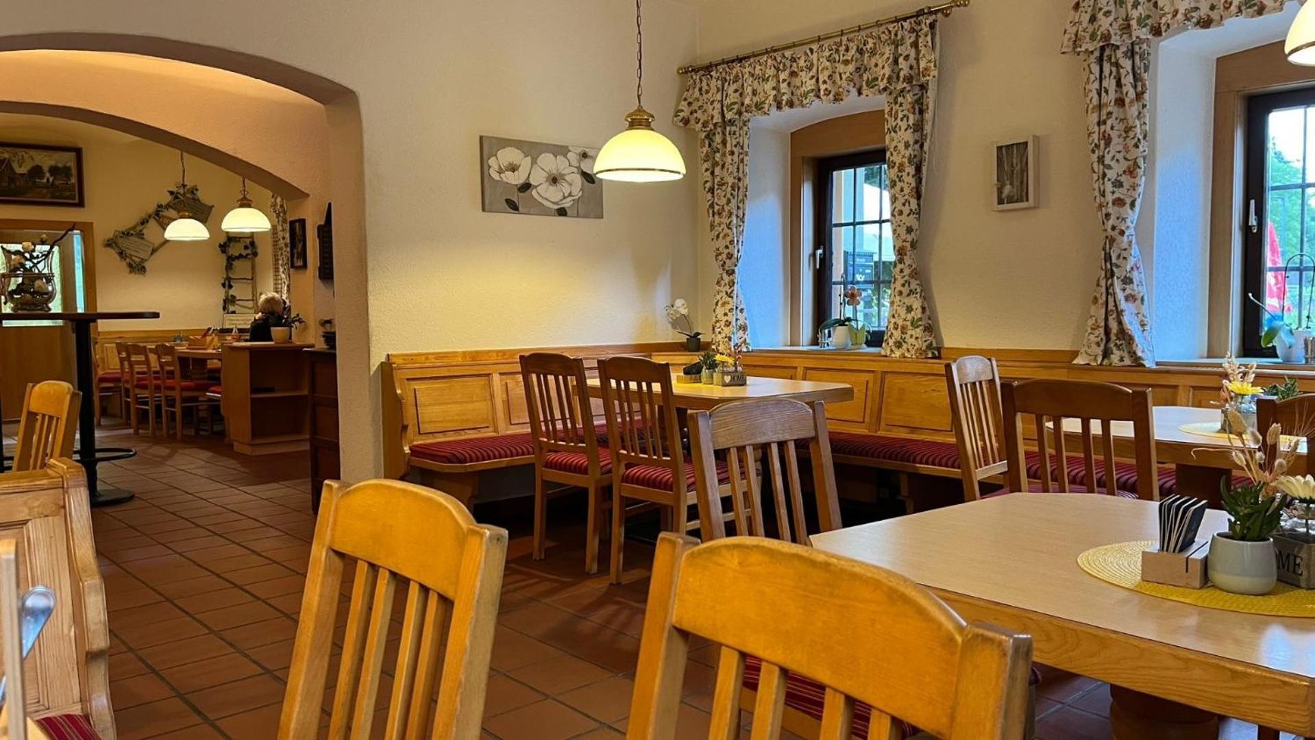 Gasthof Kirchenwirt Gnesau Kültér fotó